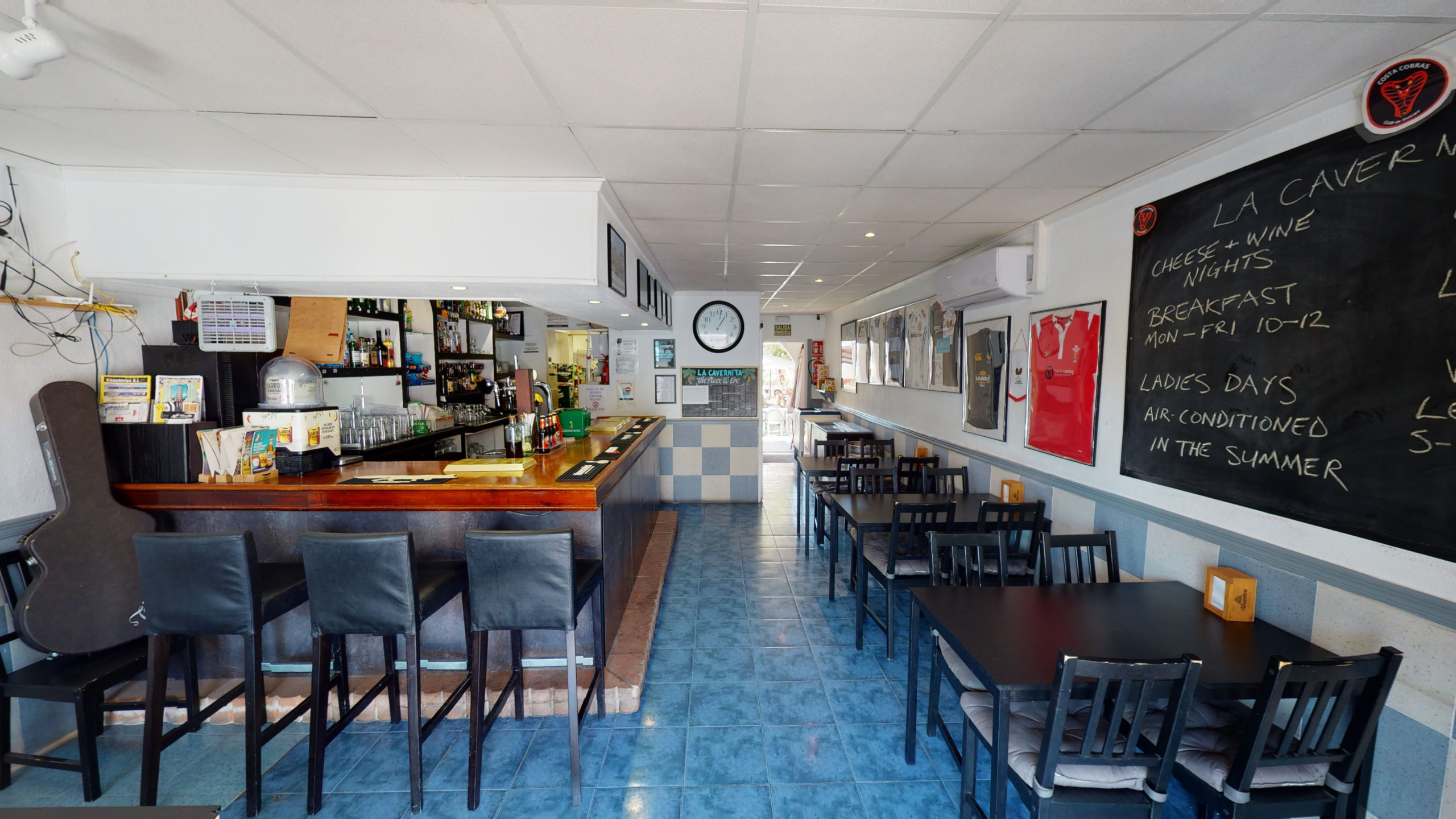 La Cavernita bar